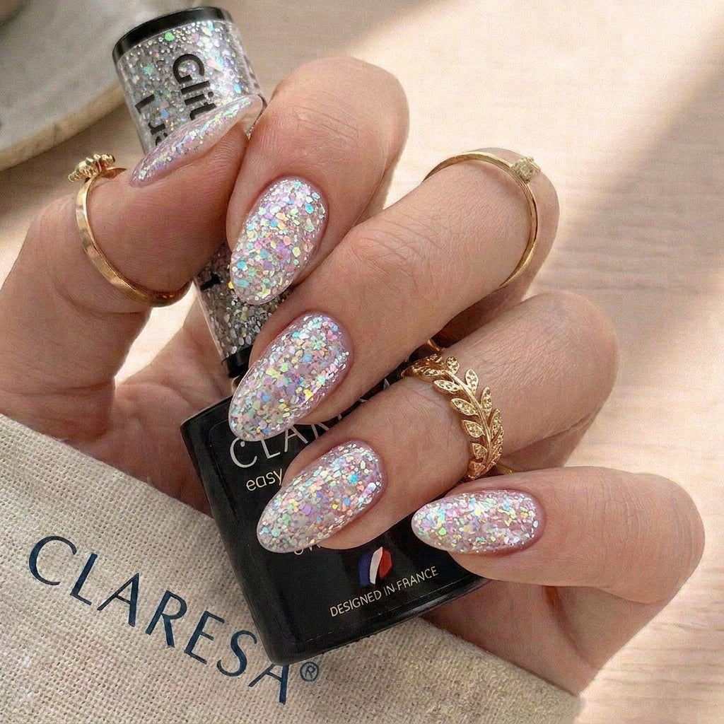 Esmalte Claresa con purpurina plateada
