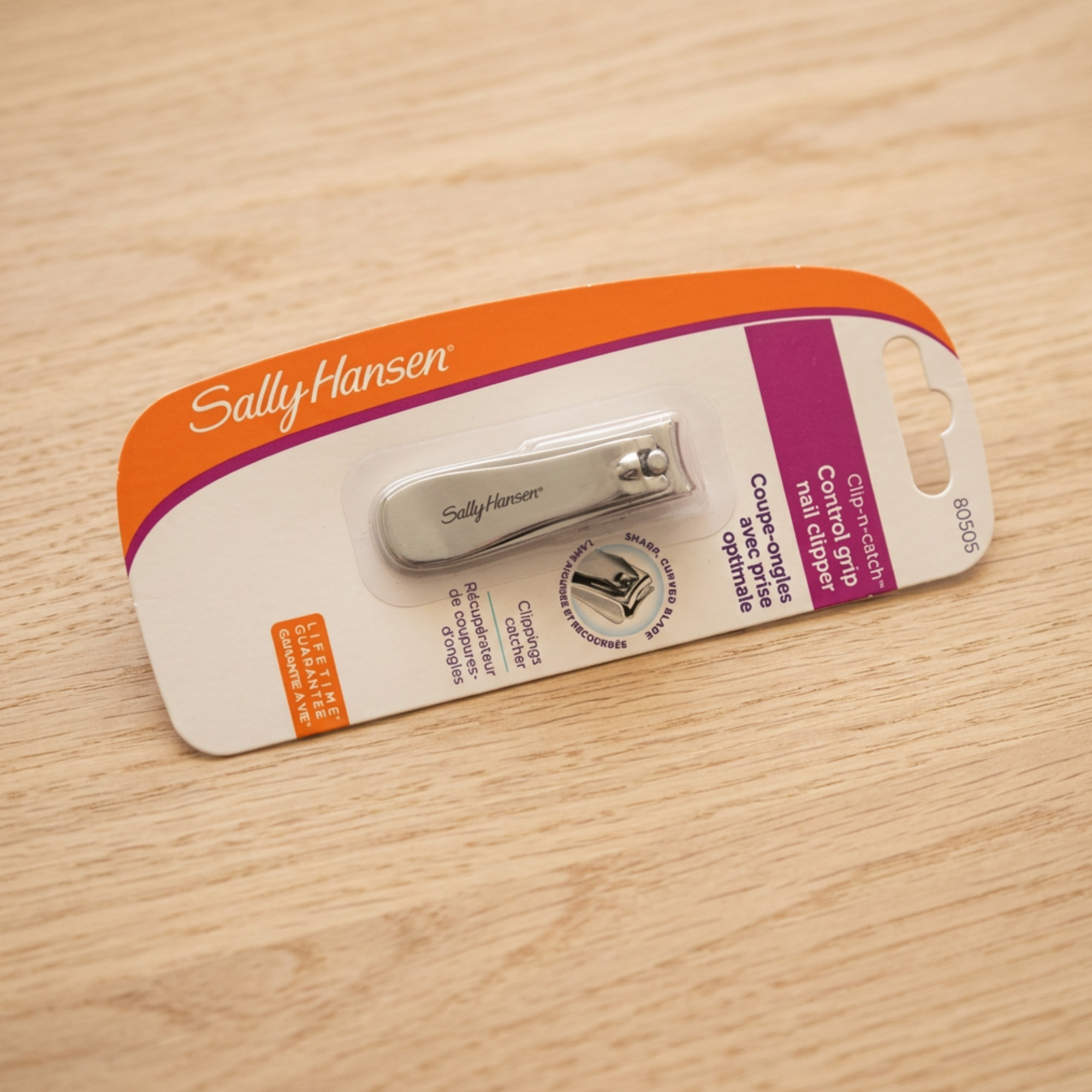 CORTAÚÑAS SALLY HANSEN DE ACERO INOXIDABLE CON DEPÓSITO RECOGEDOR